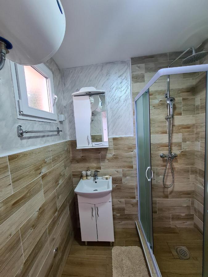 Apartmani Kuljanin Donji Milanovac Eksteriør bilde